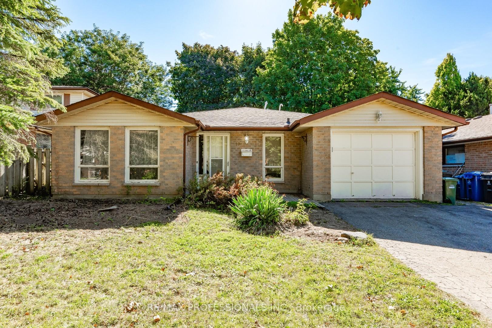 Front of 10 Brombal Drive