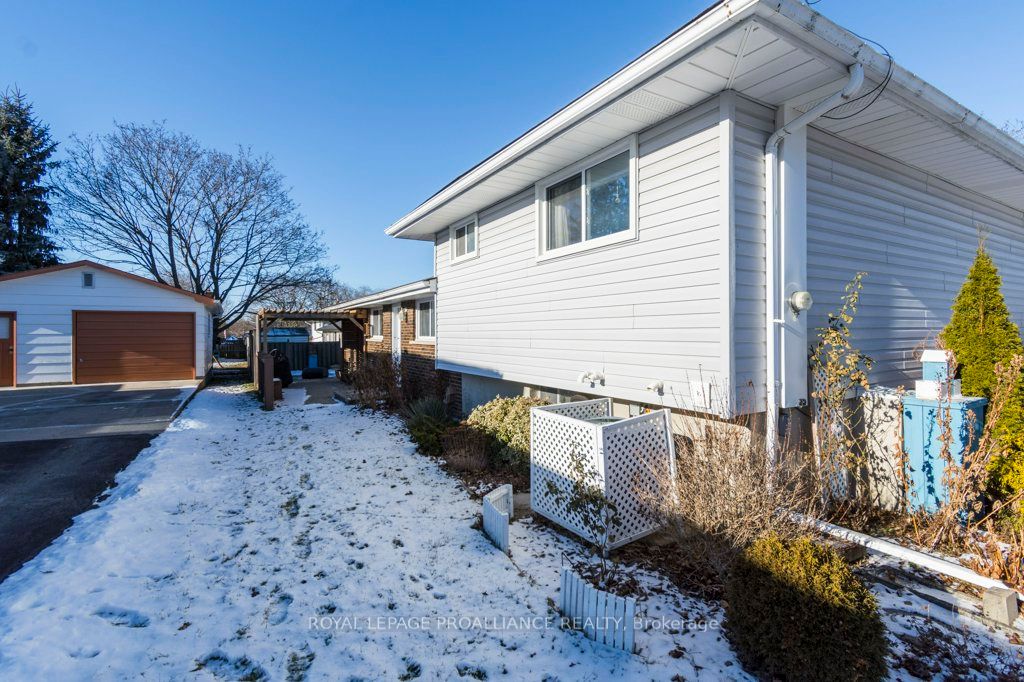 Photo 53 of 1 Stavebank Road, Belleville, Belleville Ward — HOMEH