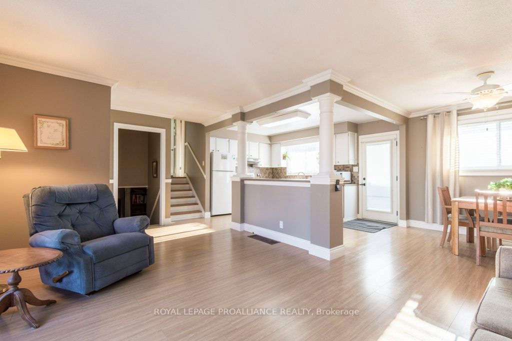 Photo 35 of 1 Stavebank Road, Belleville, Belleville Ward — HOMEH