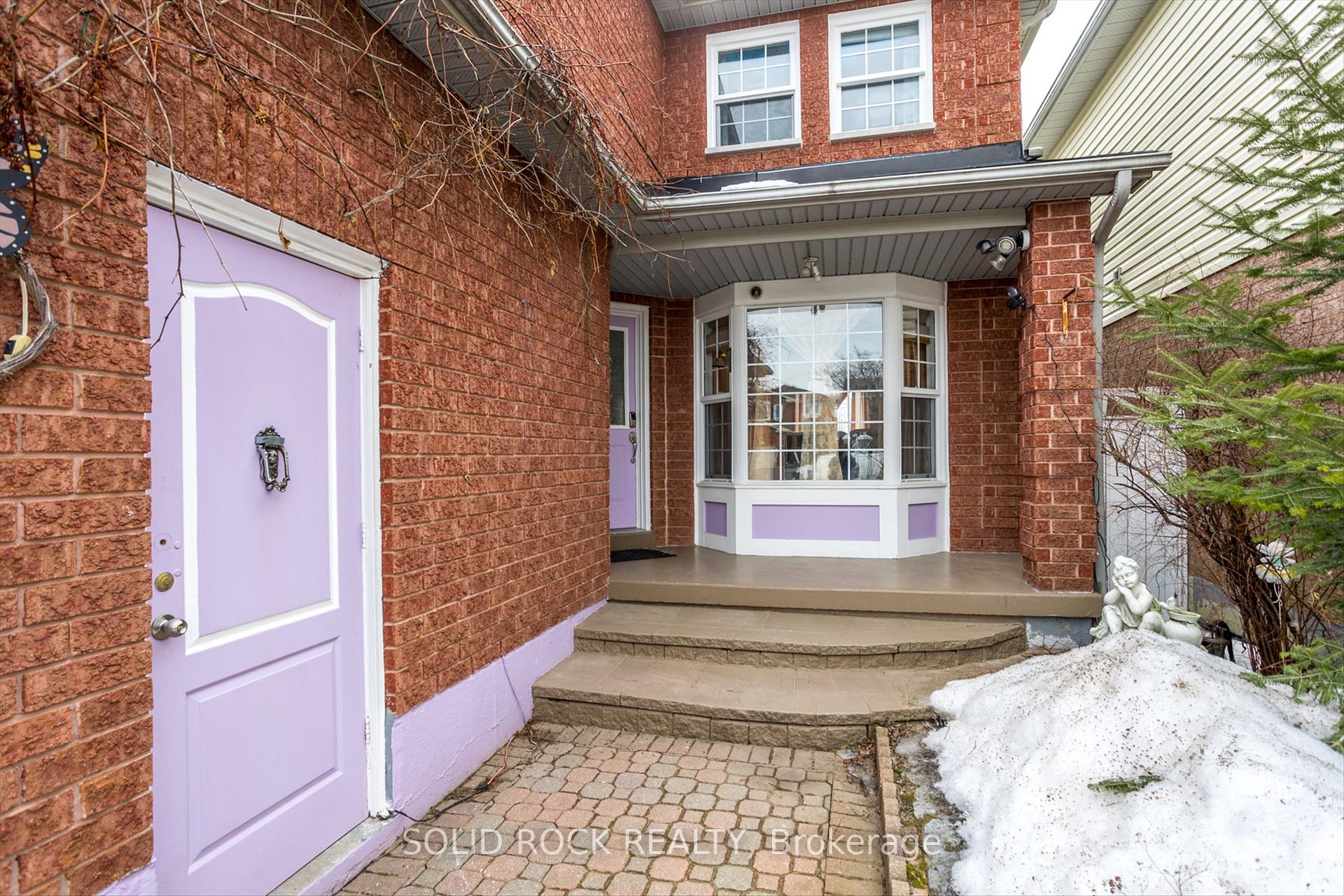 Photo 2 of 74 John Walter Crescent, Clarington, Courtice — HOMEH