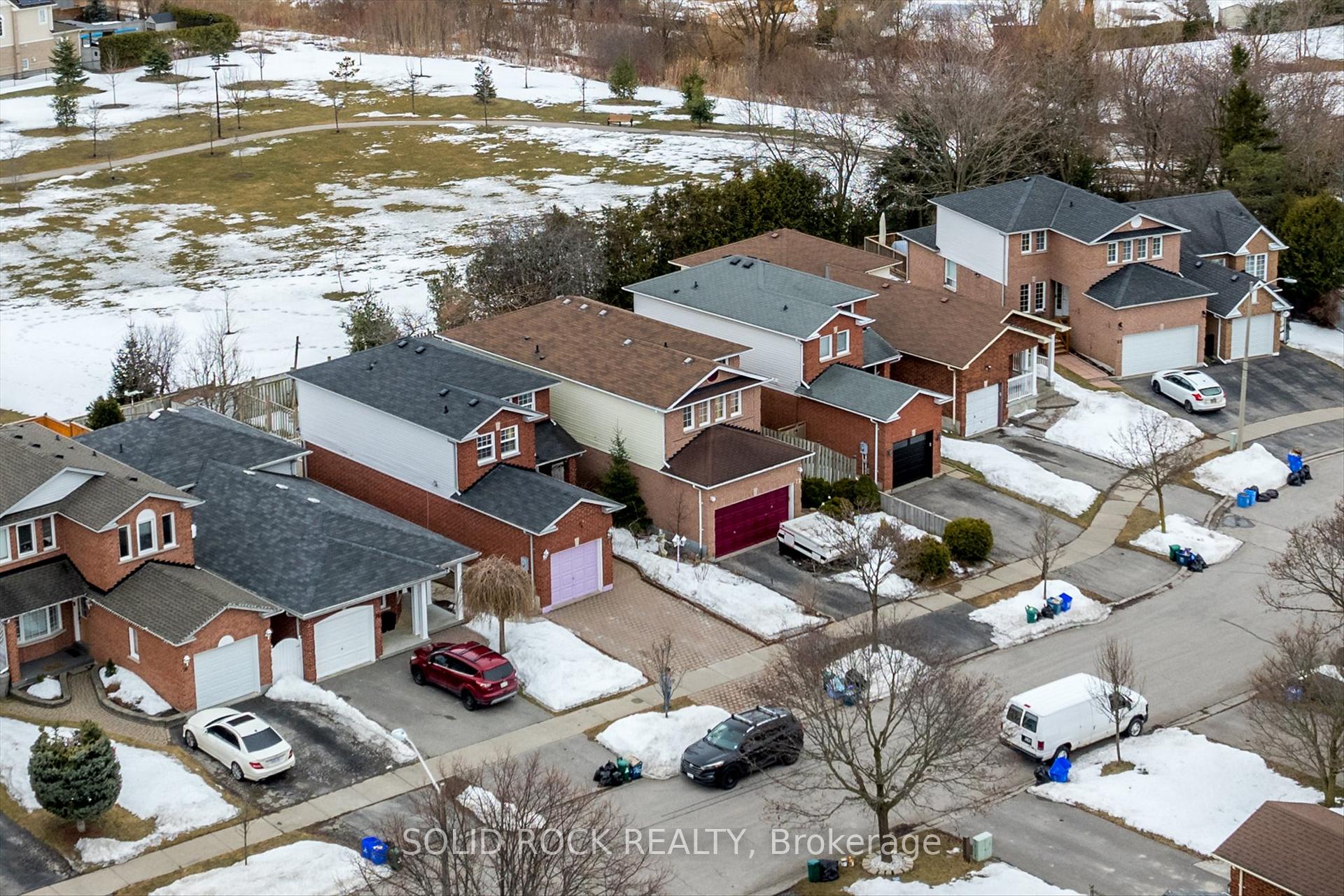 Photo 42 of 74 John Walter Crescent, Clarington, Courtice — HOMEH
