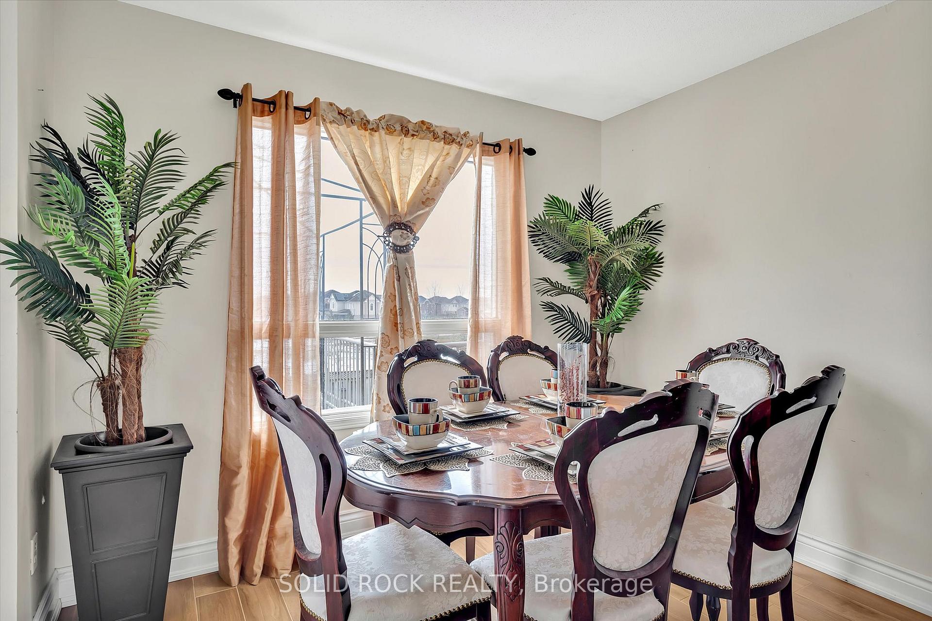 Photo 46 of 74 John Walter Crescent, Clarington, Courtice — HOMEH