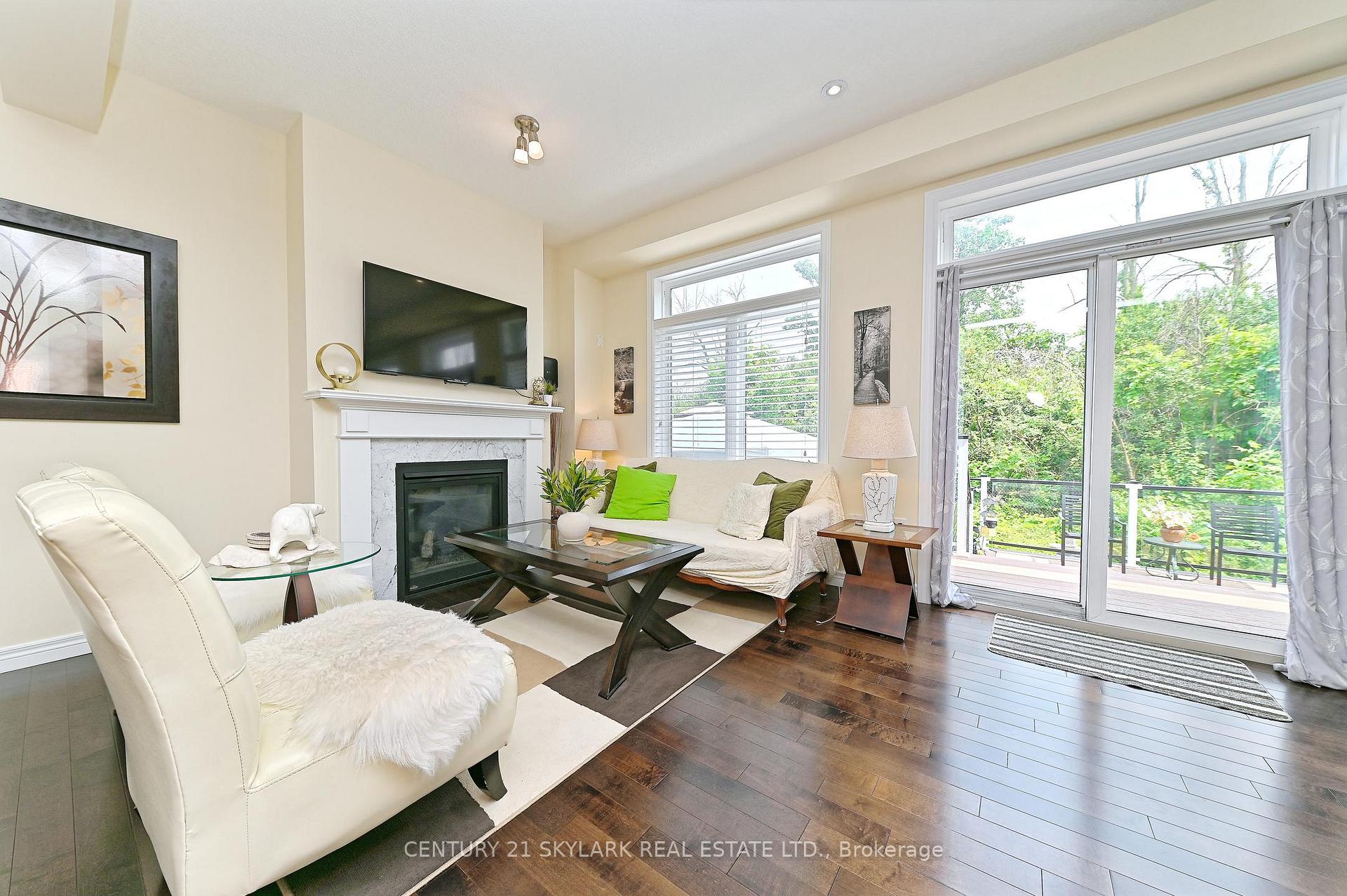 Photo 8 of 72 Winslow Way, Hamilton, Stoney Creek Mountain — HOMEH