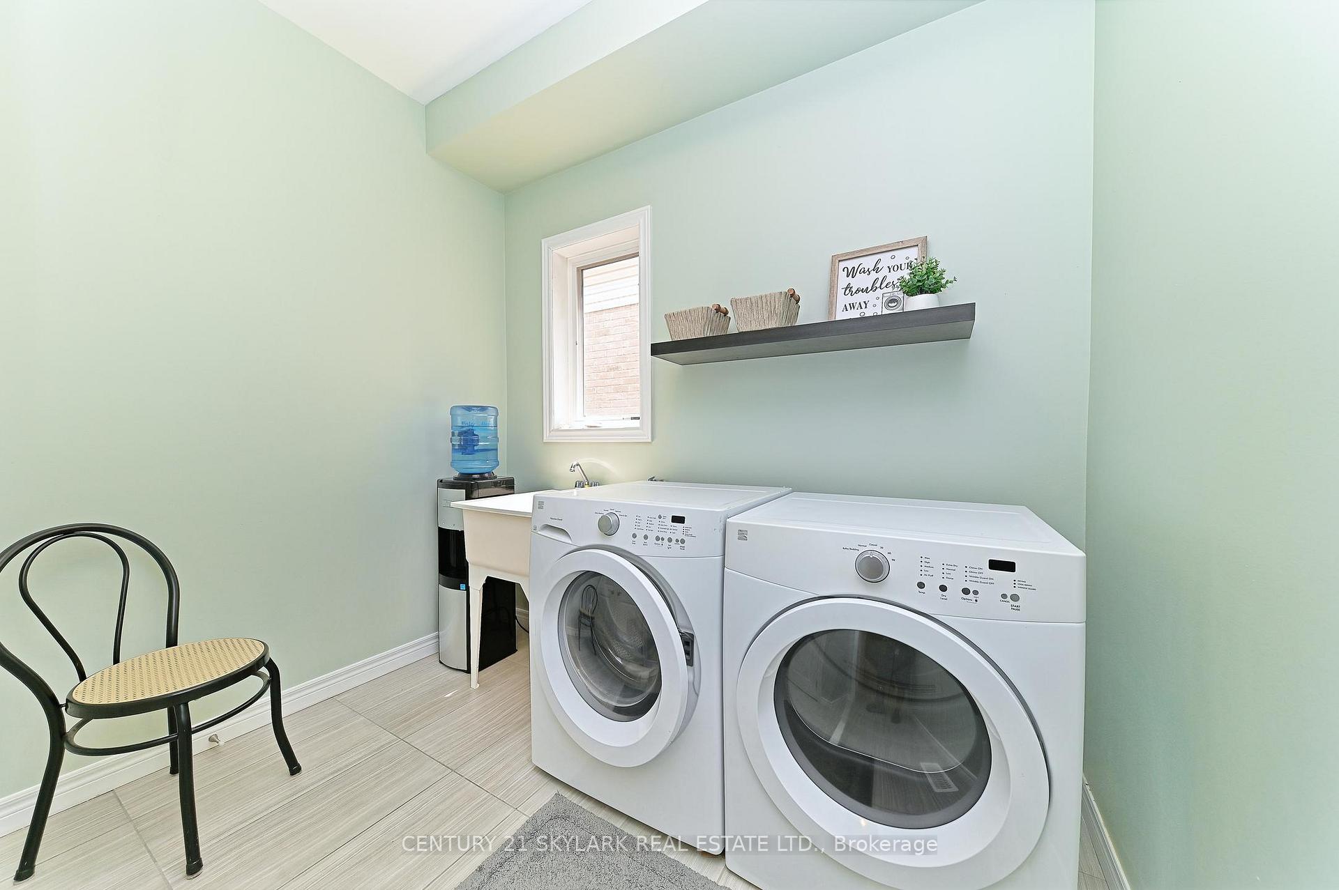 Photo 20 of 72 Winslow Way, Hamilton, Stoney Creek Mountain — HOMEH
