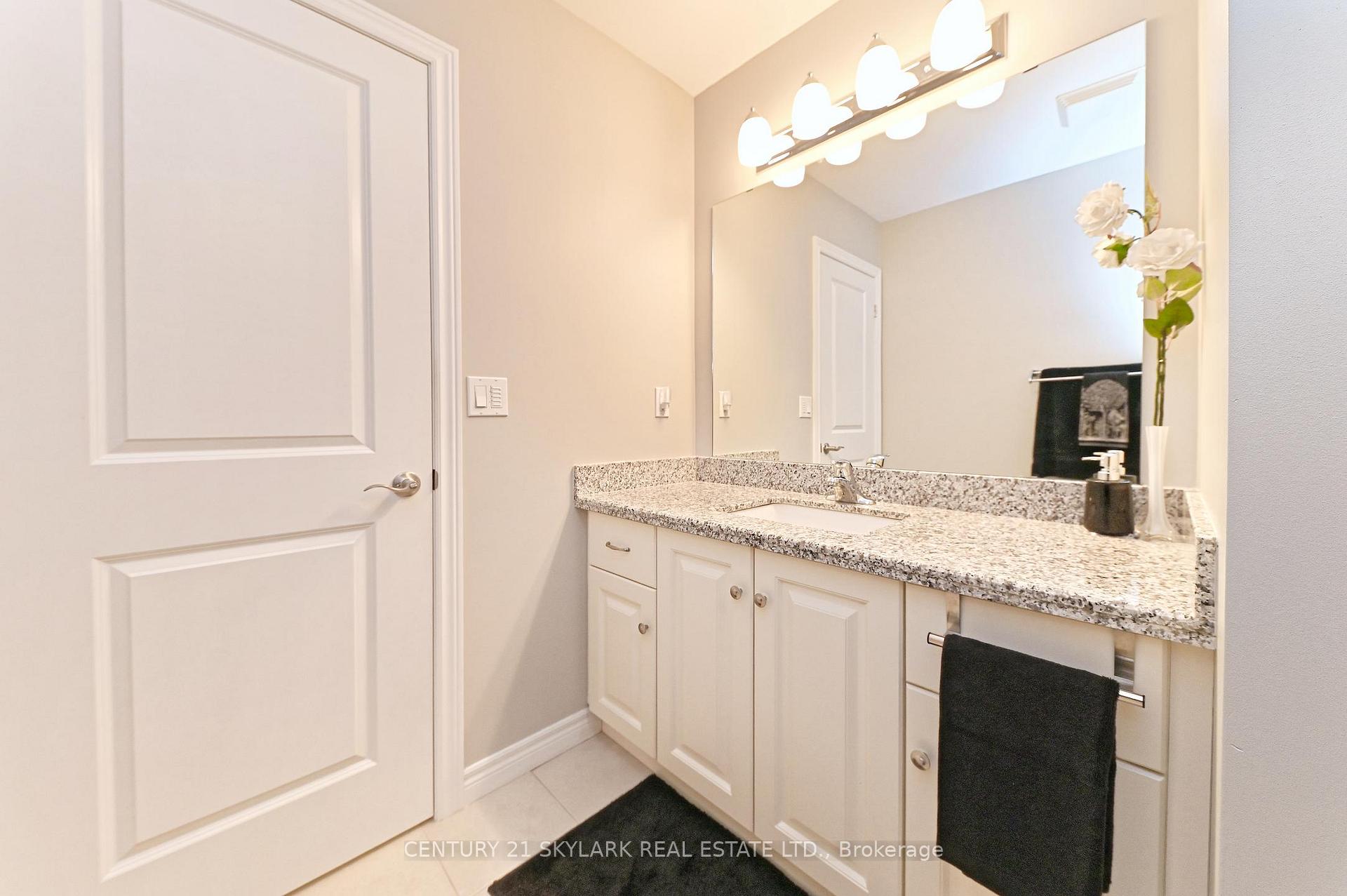 Photo 29 of 72 Winslow Way, Hamilton, Stoney Creek Mountain — HOMEH