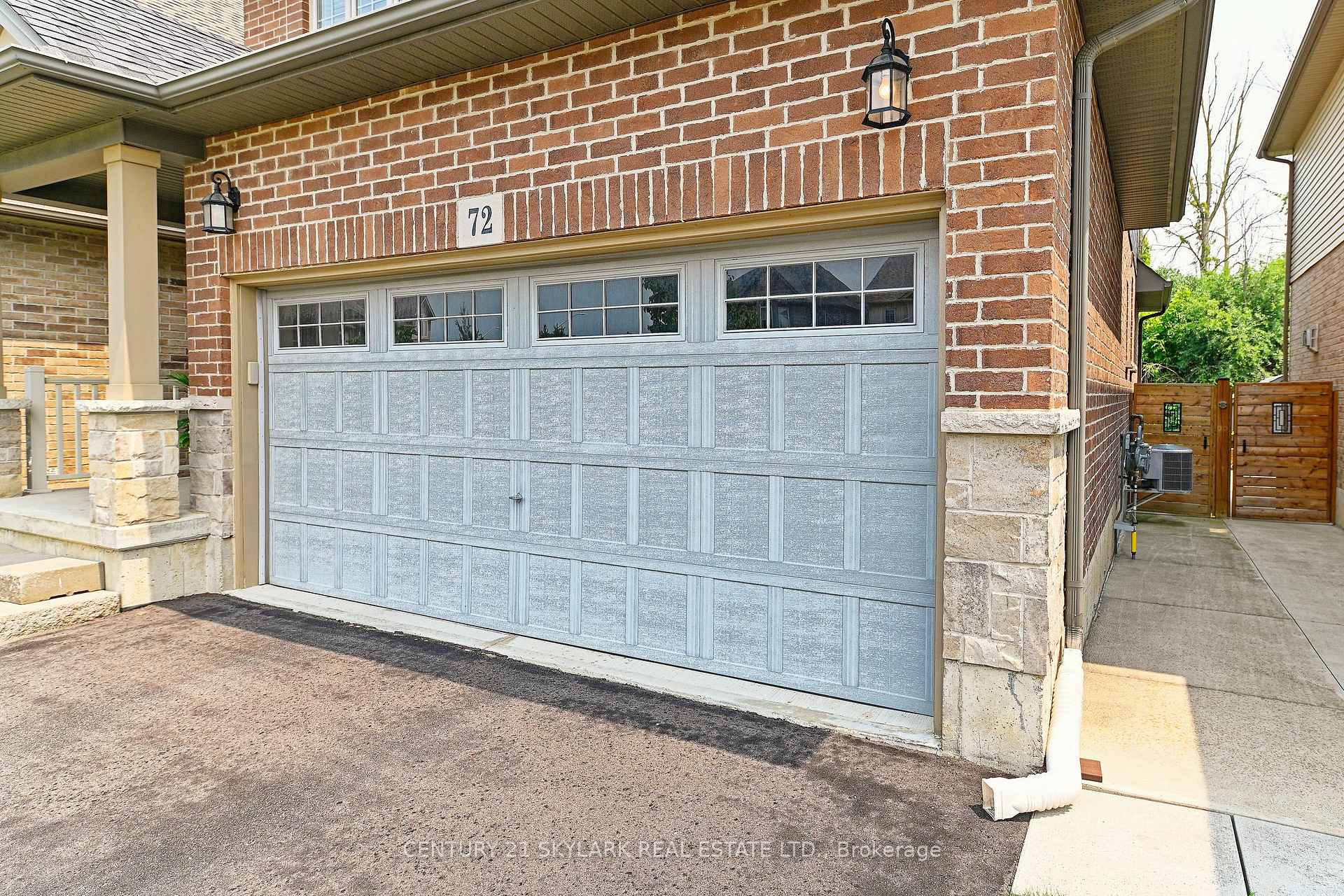Photo 38 of 72 Winslow Way, Hamilton, Stoney Creek Mountain — HOMEH