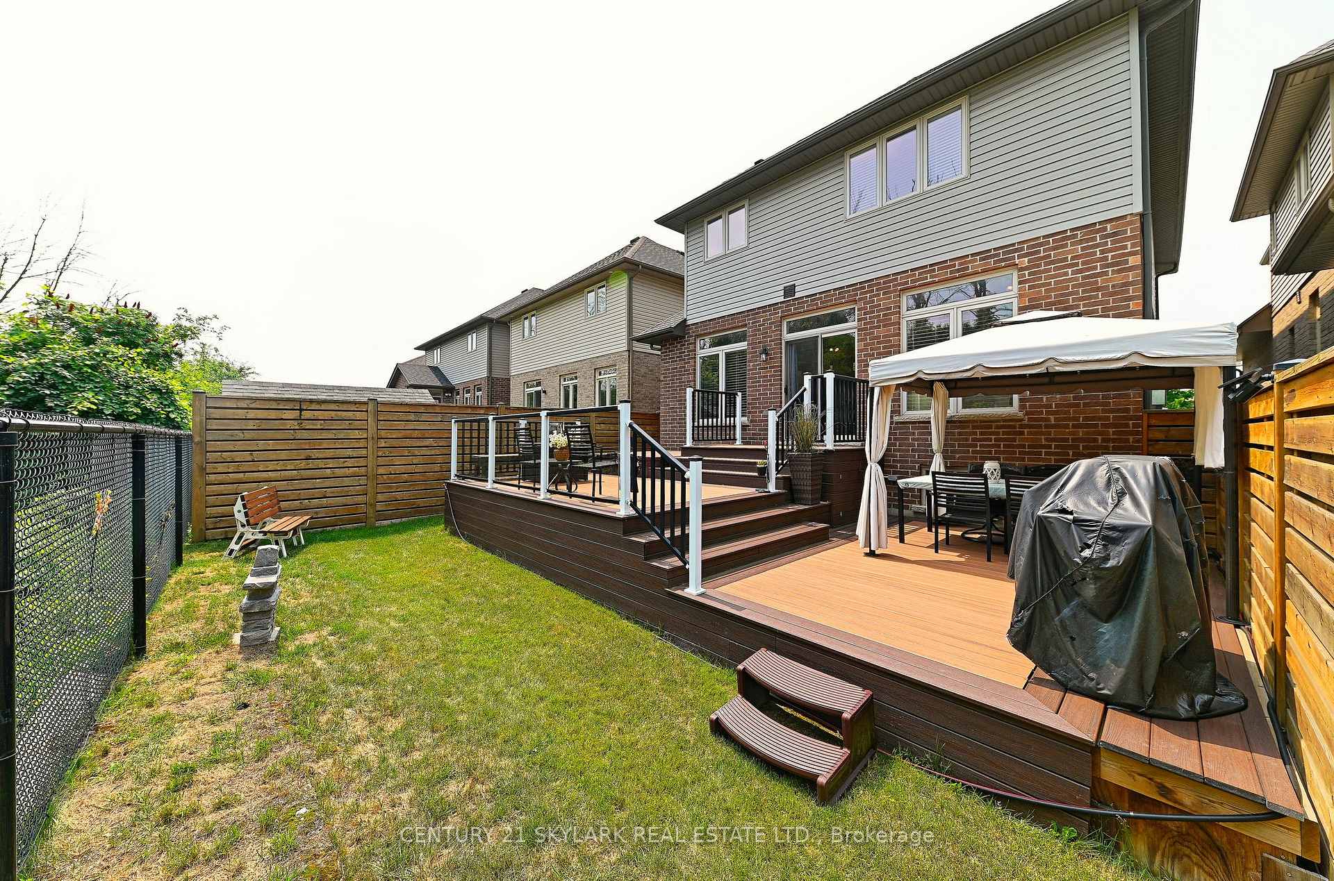 Photo 40 of 72 Winslow Way, Hamilton, Stoney Creek Mountain — HOMEH