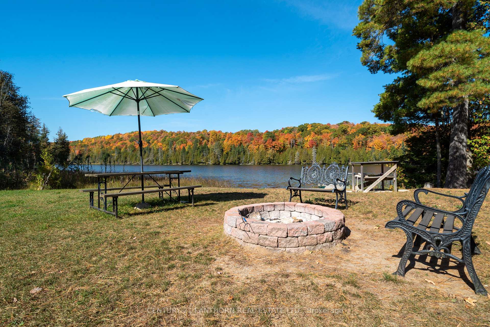 Photo 7 of 1014b Lyons Gate Lane, Frontenac, Frontenac North — HOMEH