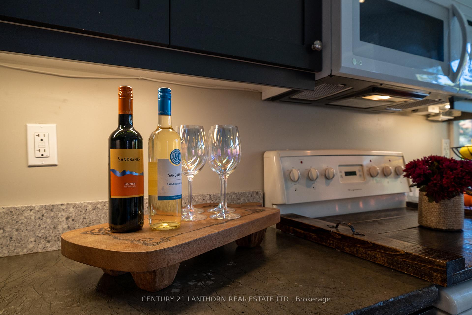 Photo 14 of 1014b Lyons Gate Lane, Frontenac, Frontenac North — HOMEH
