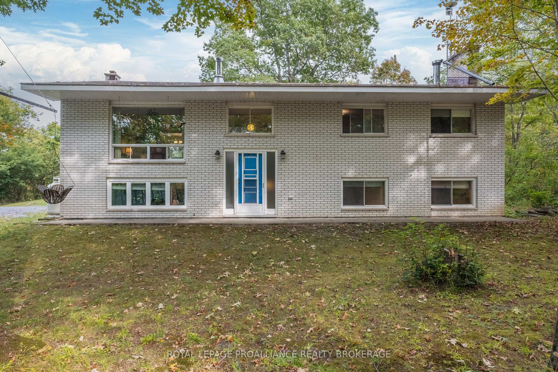 Photo 1 of 1911 Ormsbee Road, Frontenac, Frontenac South — HOMEH