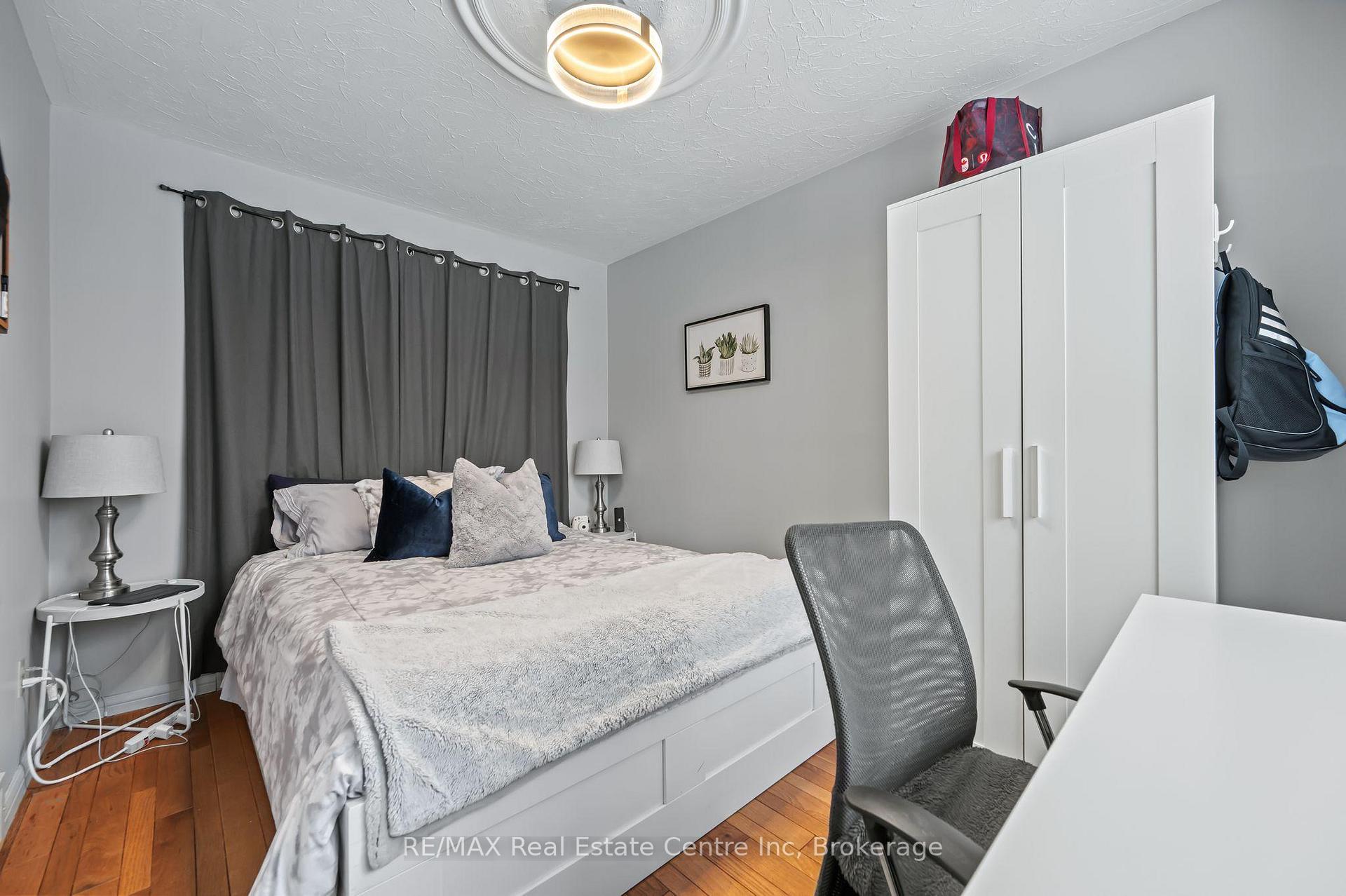Photo 5 of 71 Keats Crescent, Guelph, Kortright West — HOMEH