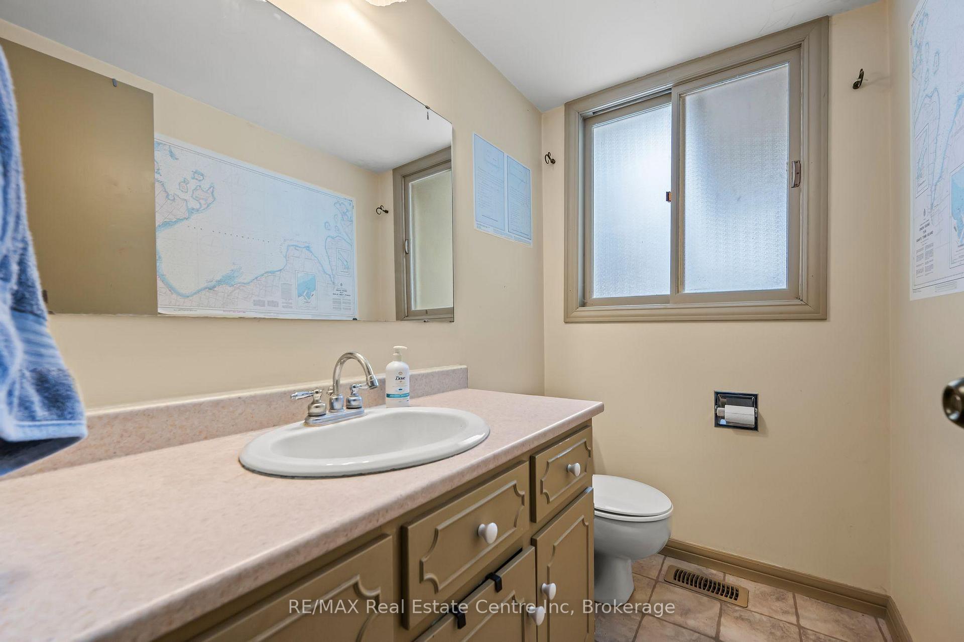 Photo 7 of 71 Keats Crescent, Guelph, Kortright West — HOMEH