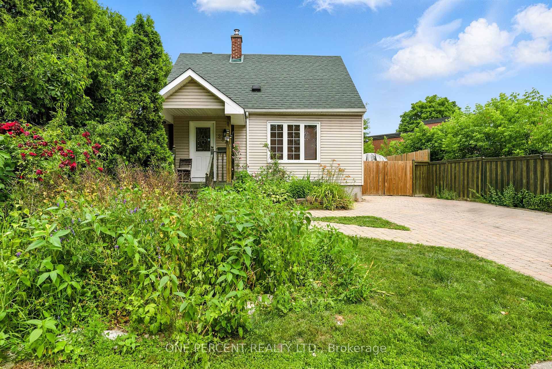 Photo 1 of 284 Anna Avenue, Ottawa, Carlington — HOMEH