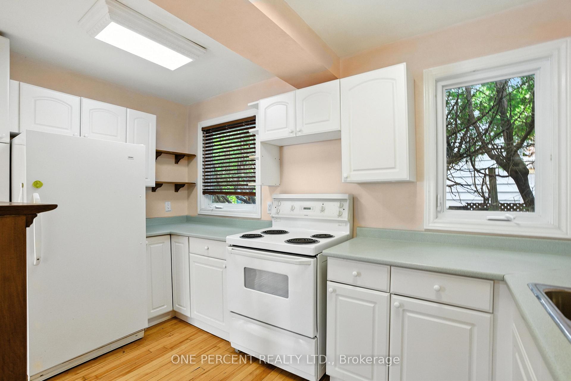 Photo 11 of 284 Anna Avenue, Ottawa, Carlington — HOMEH