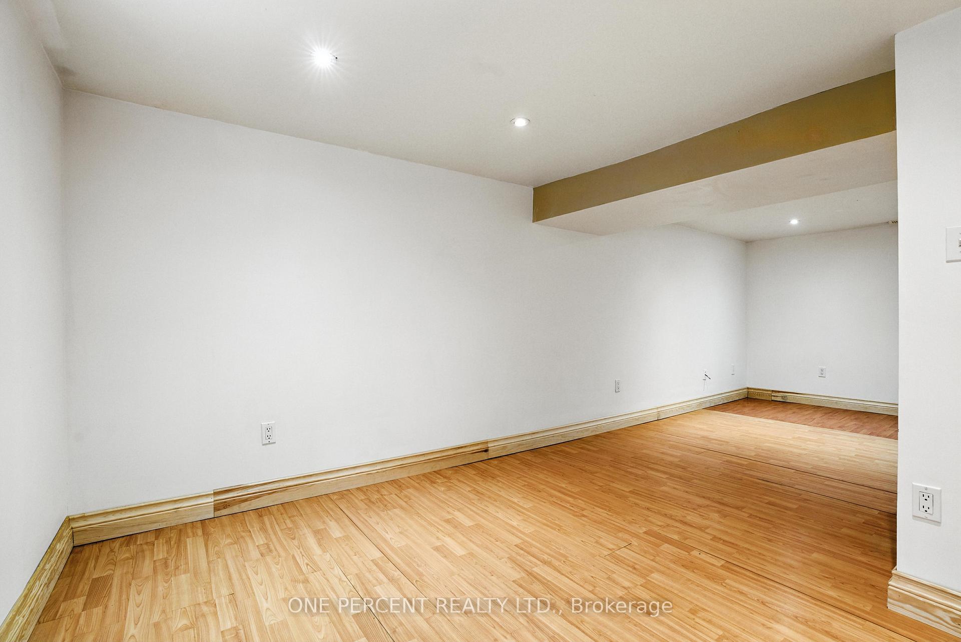 Photo 19 of 284 Anna Avenue, Ottawa, Carlington — HOMEH