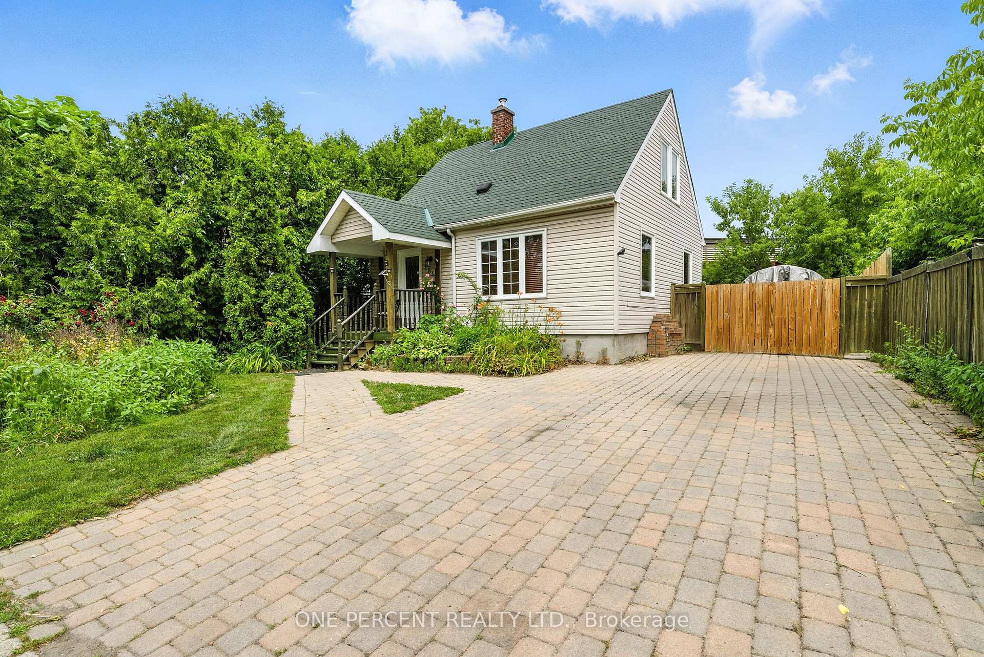 Photo 21 of 284 Anna Avenue, Ottawa, Carlington — HOMEH