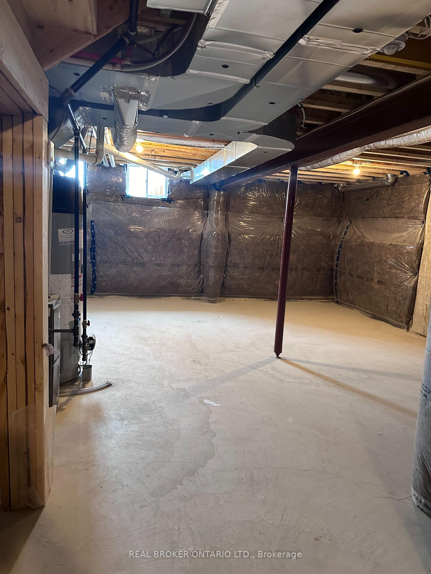 Photo 13 of 13 Rochester Drive, Barrie, Rural Barrie Southeast — HOMEH
