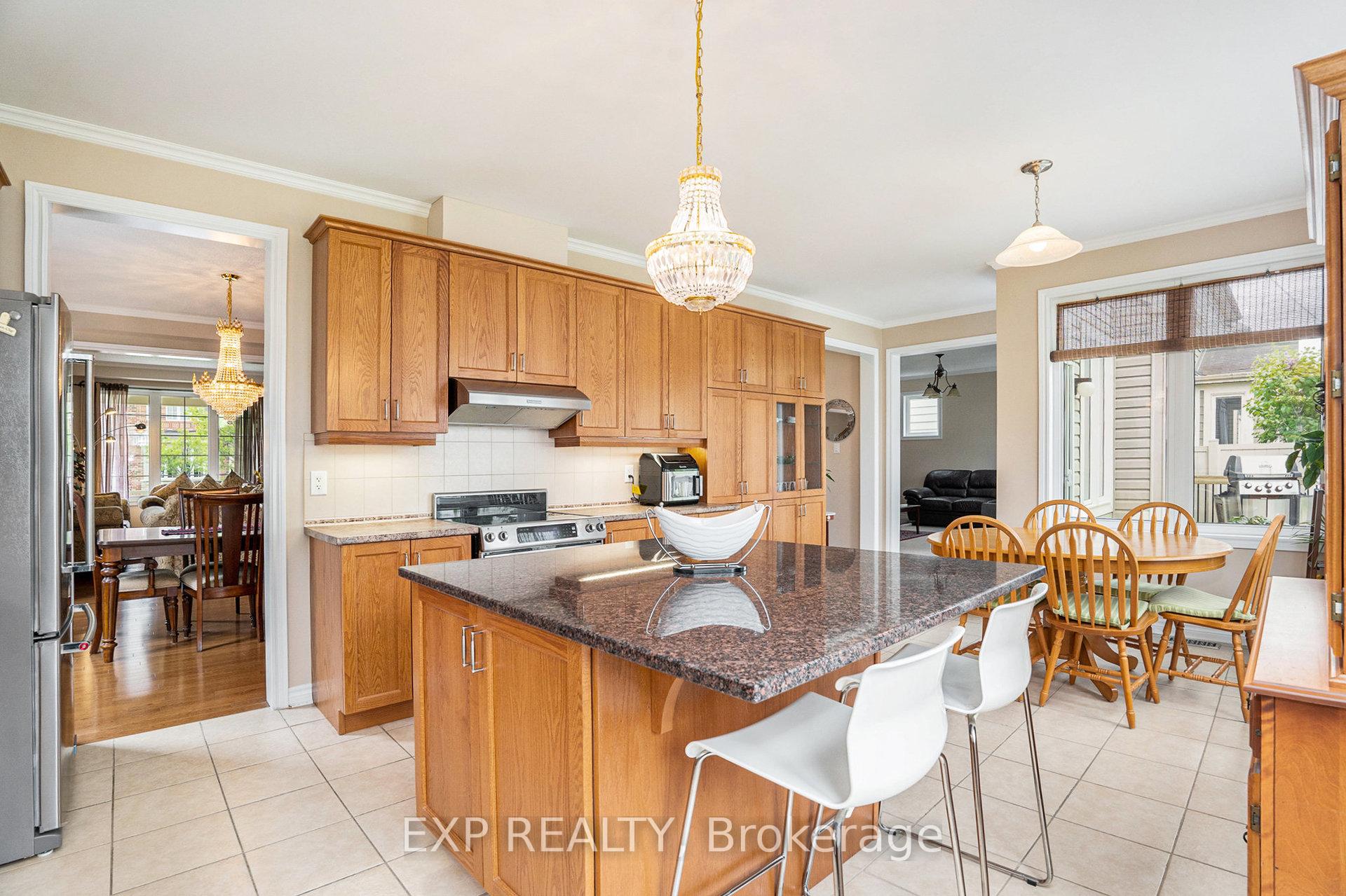 Photo 9 of 2184 Sunset Cove Circle, Ottawa, Barrhaven - Half Moon Bay — HOMEH