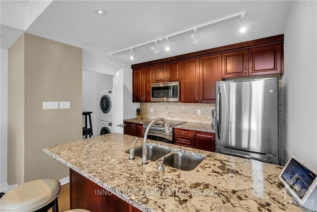 Photo 9 of Unit E, 135 HARTHILL Way E, Ottawa, Barrhaven - Heritage Park — HOMEH