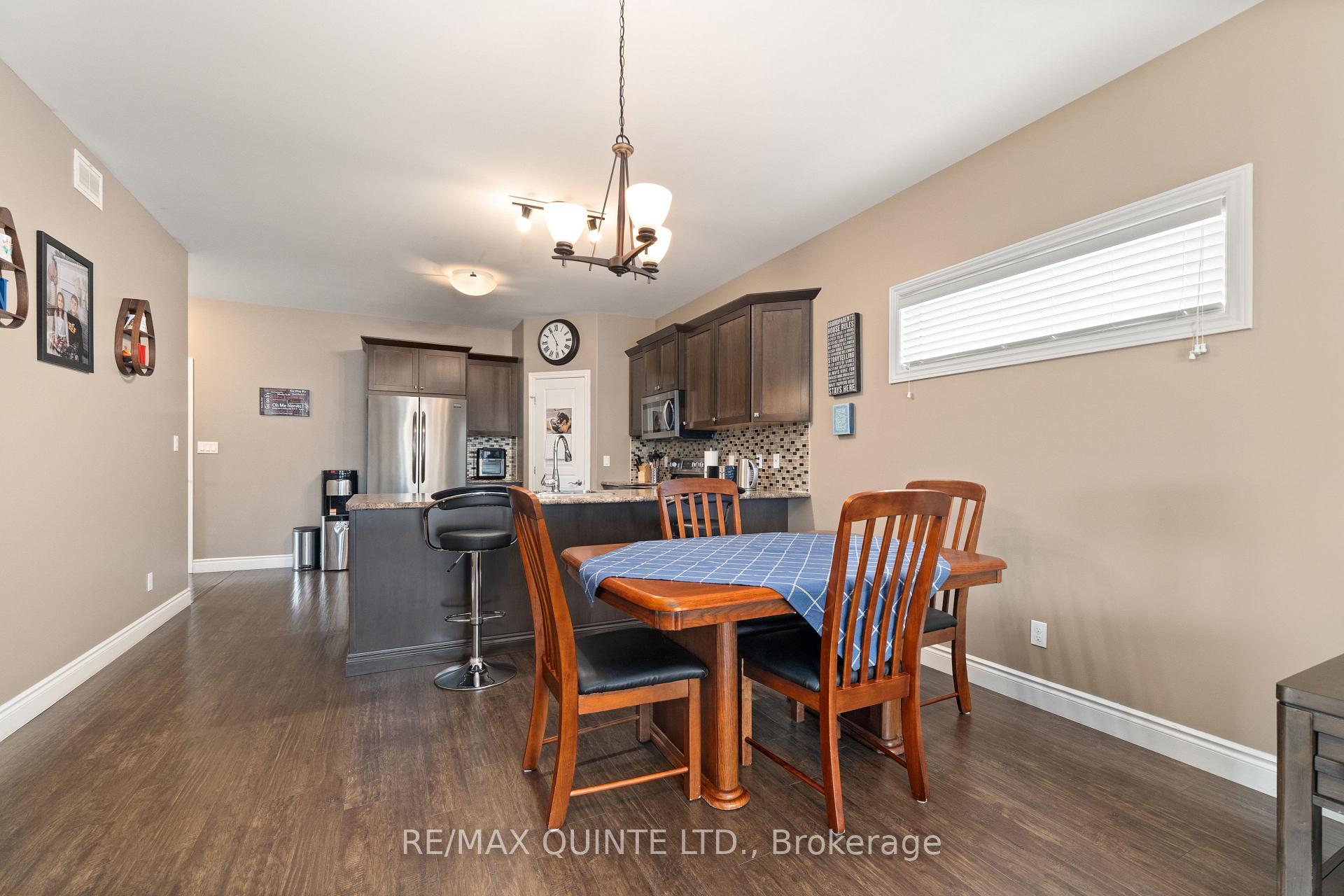 Photo 7 of 25 Walnut Crescent, Belleville, Thurlow Ward — HOMEH