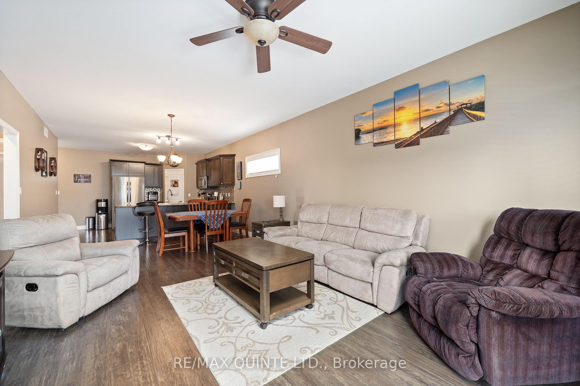 Photo 8 of 25 Walnut Crescent, Belleville, Thurlow Ward — HOMEH