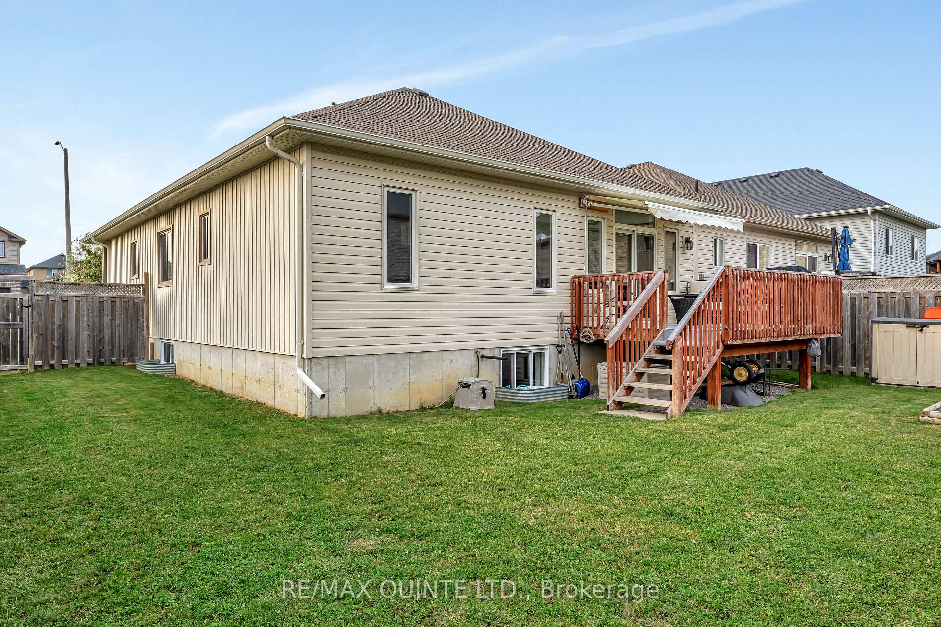 Photo 21 of 25 Walnut Crescent, Belleville, Thurlow Ward — HOMEH
