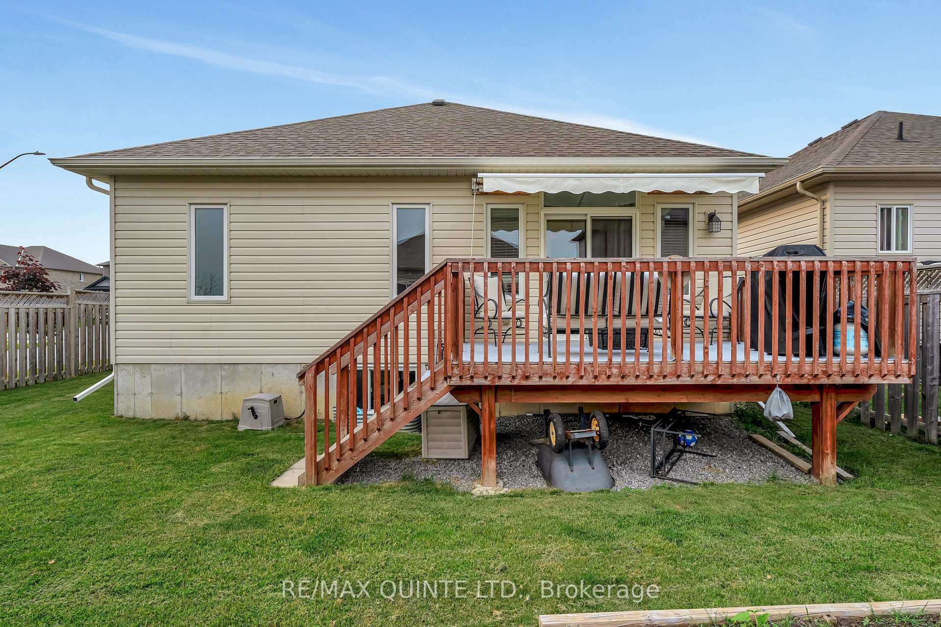 Photo 26 of 25 Walnut Crescent, Belleville, Thurlow Ward — HOMEH
