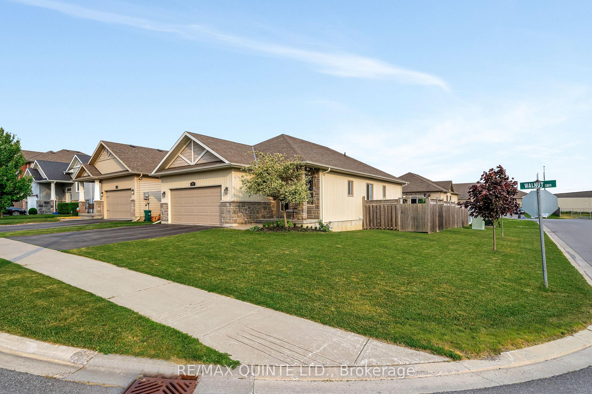 Photo 32 of 25 Walnut Crescent, Belleville, Thurlow Ward — HOMEH