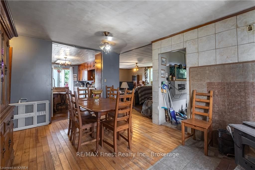 Photo 5 of 5542 Perth Road Crescent, Frontenac, Frontenac South — HOMEH