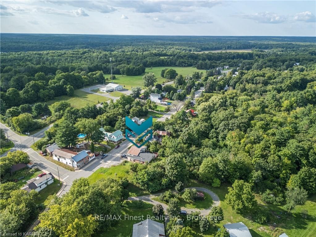 Photo 38 of 5542 Perth Road Crescent, Frontenac, Frontenac South — HOMEH