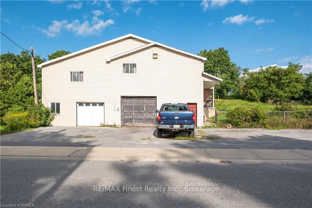 Photo 31 of 5542 Perth Road Crescent, Frontenac, Frontenac South — HOMEH