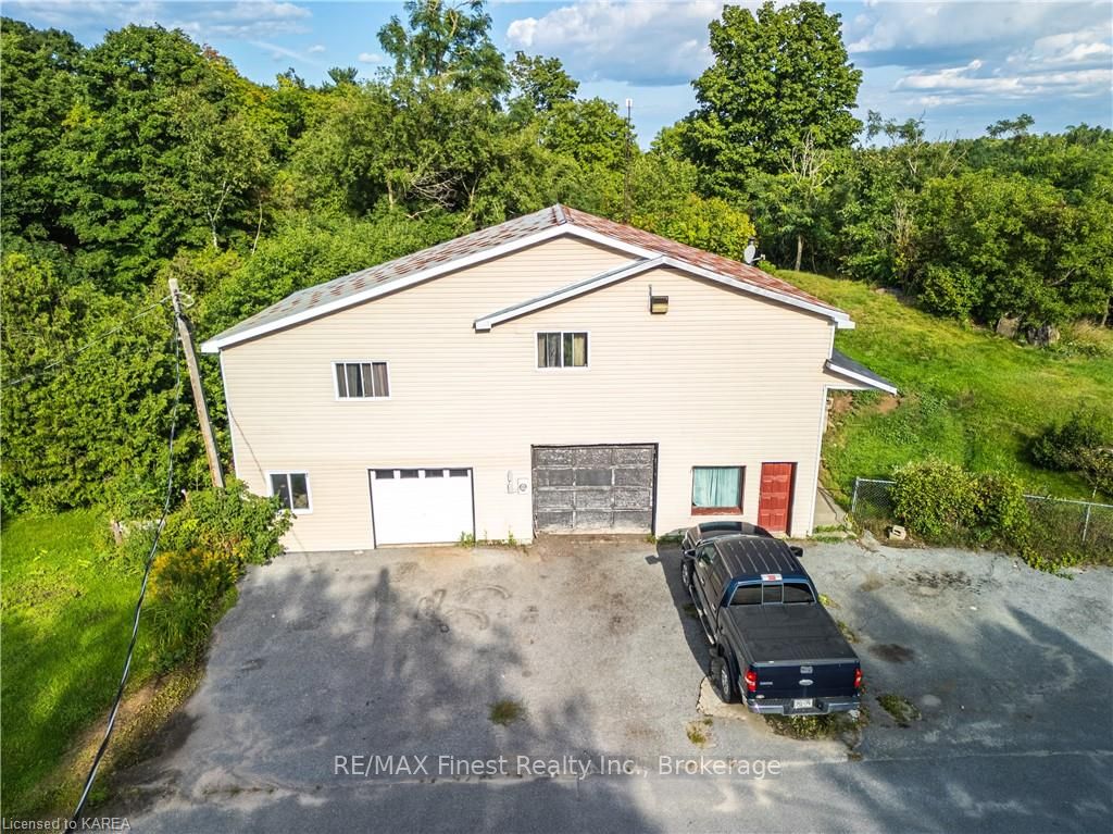 Photo 2 of 5542 Perth Road Crescent, Frontenac, Frontenac South — HOMEH