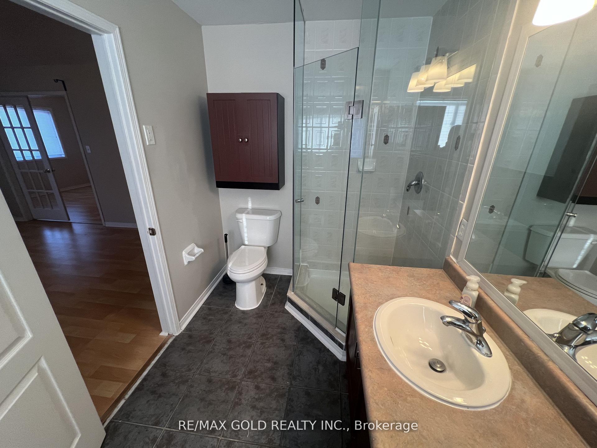 Photo 17 of Unit Upper, 32 Earlsbridge Boulevard, Brampton, Fletcher's Meadow — HOMEH