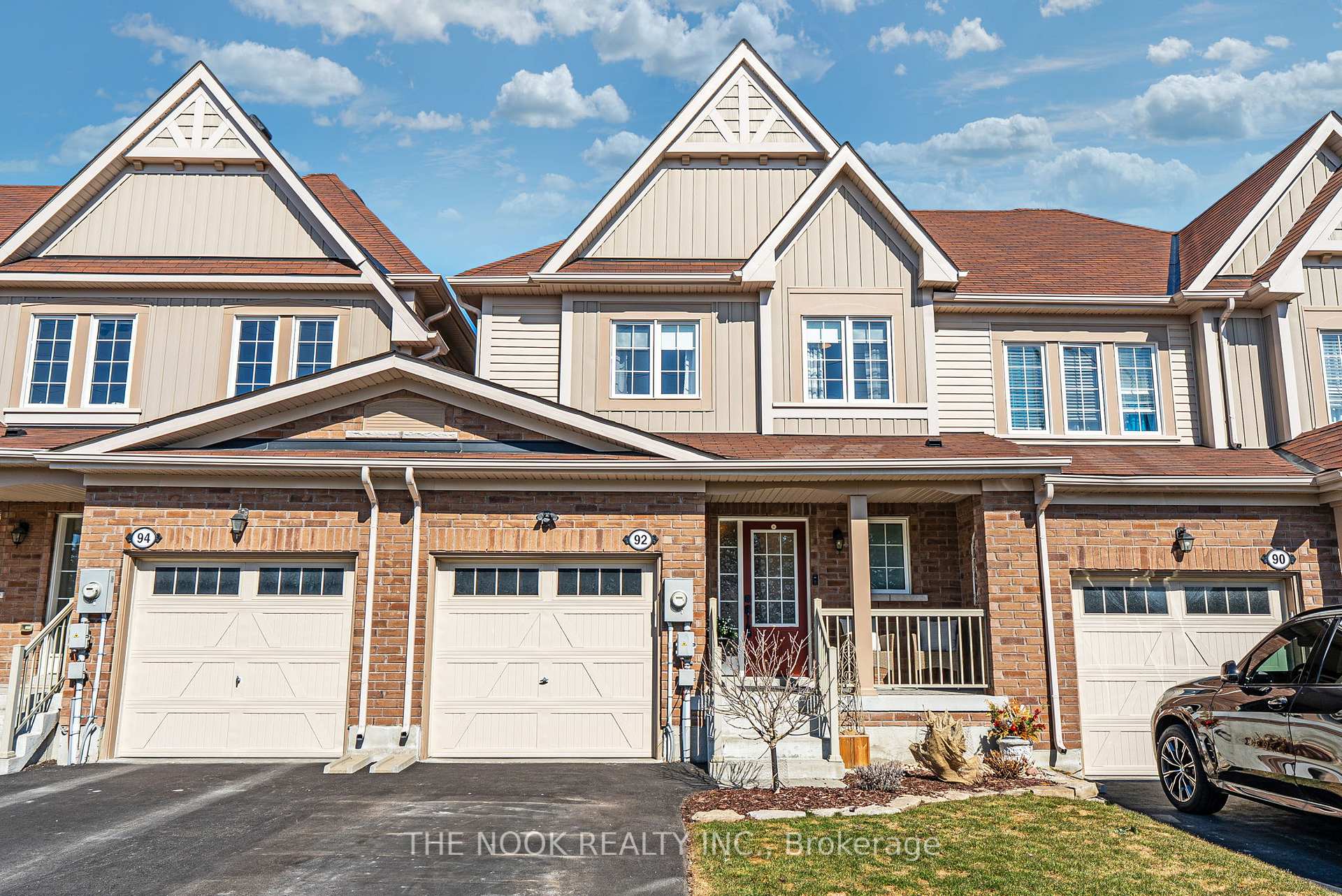 Photo 1 of 92 John Matthew Crescent, Clarington, Bowmanville — HOMEH