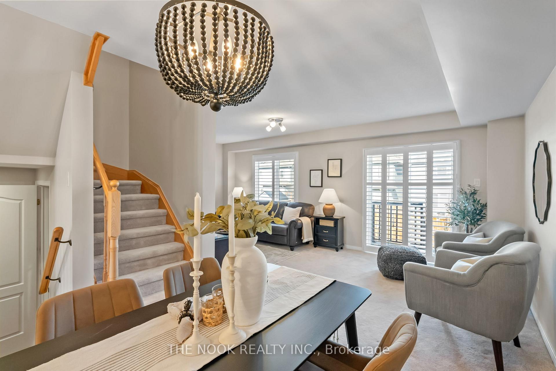 Photo 7 of 92 John Matthew Crescent, Clarington, Bowmanville — HOMEH
