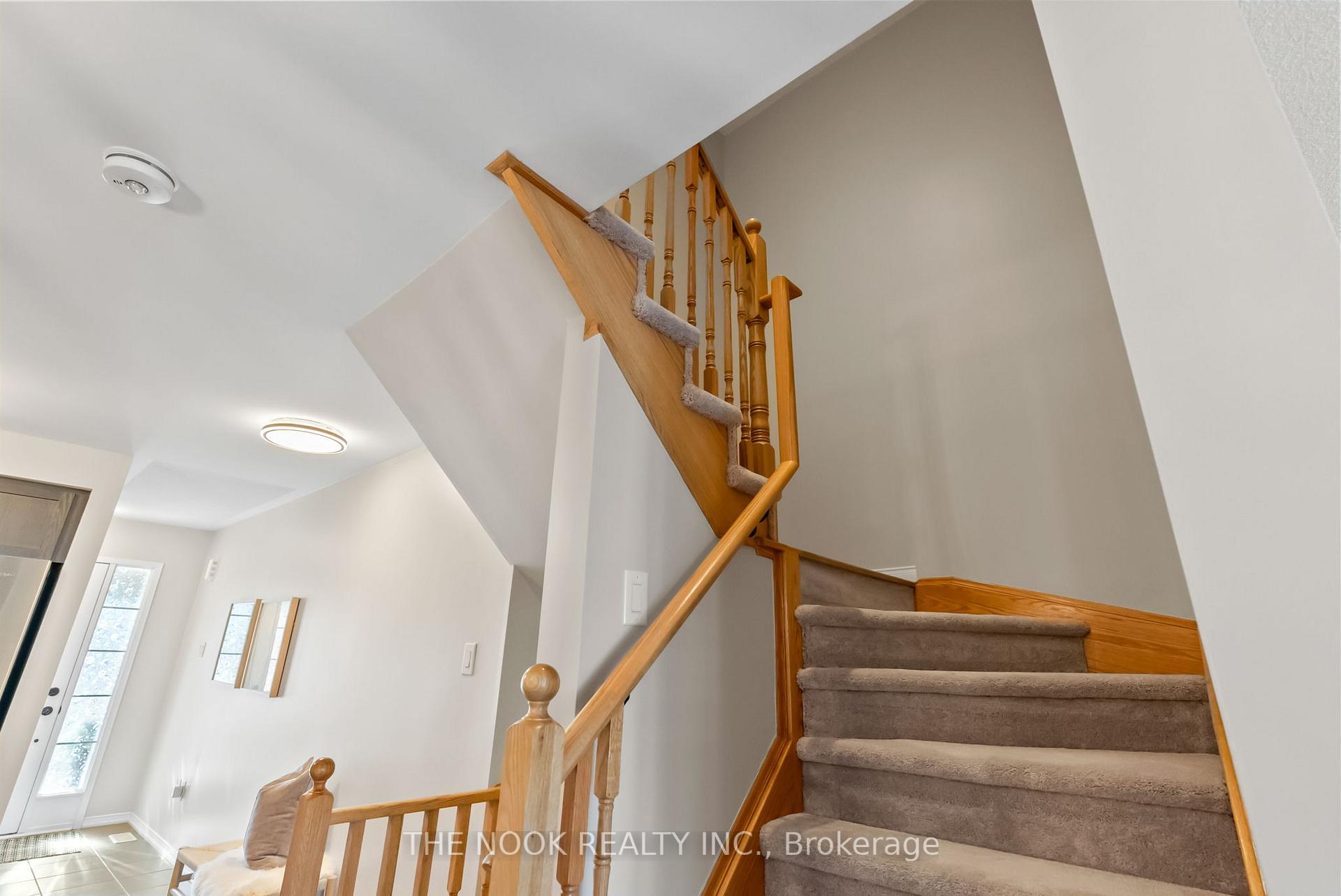 Photo 15 of 92 John Matthew Crescent, Clarington, Bowmanville — HOMEH