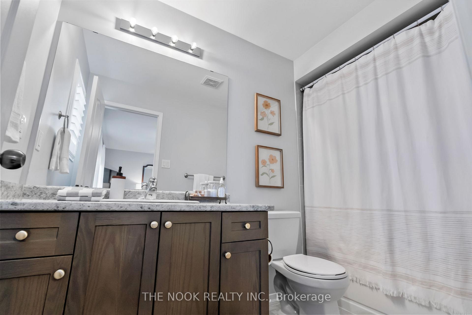 Photo 19 of 92 John Matthew Crescent, Clarington, Bowmanville — HOMEH