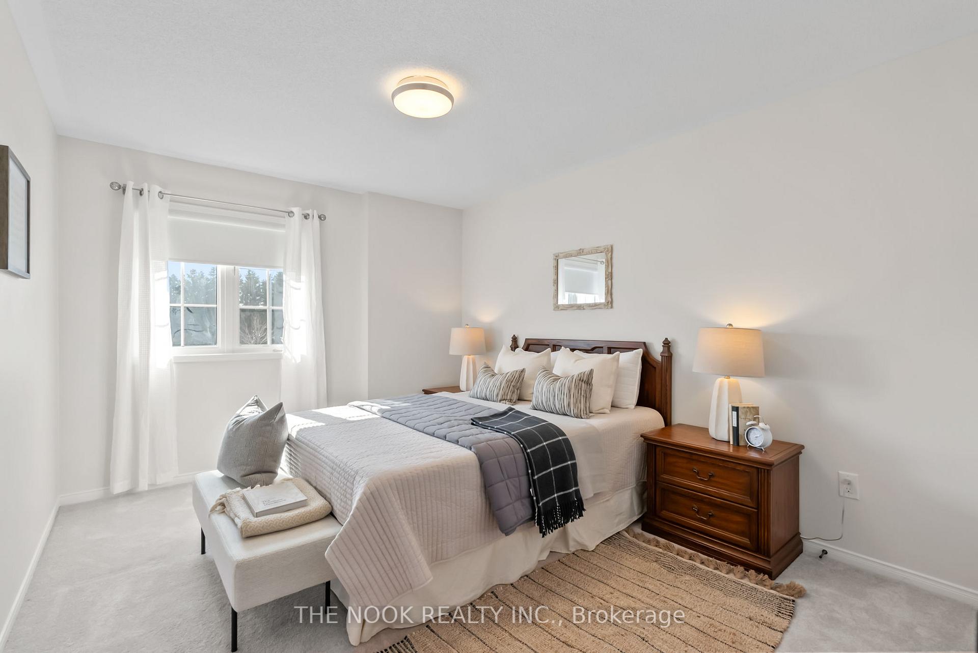 Photo 20 of 92 John Matthew Crescent, Clarington, Bowmanville — HOMEH