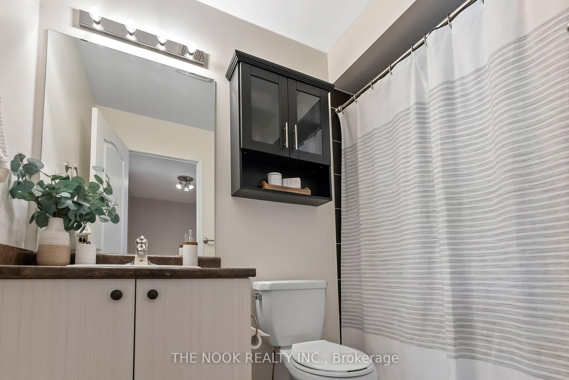 Photo 24 of 92 John Matthew Crescent, Clarington, Bowmanville — HOMEH