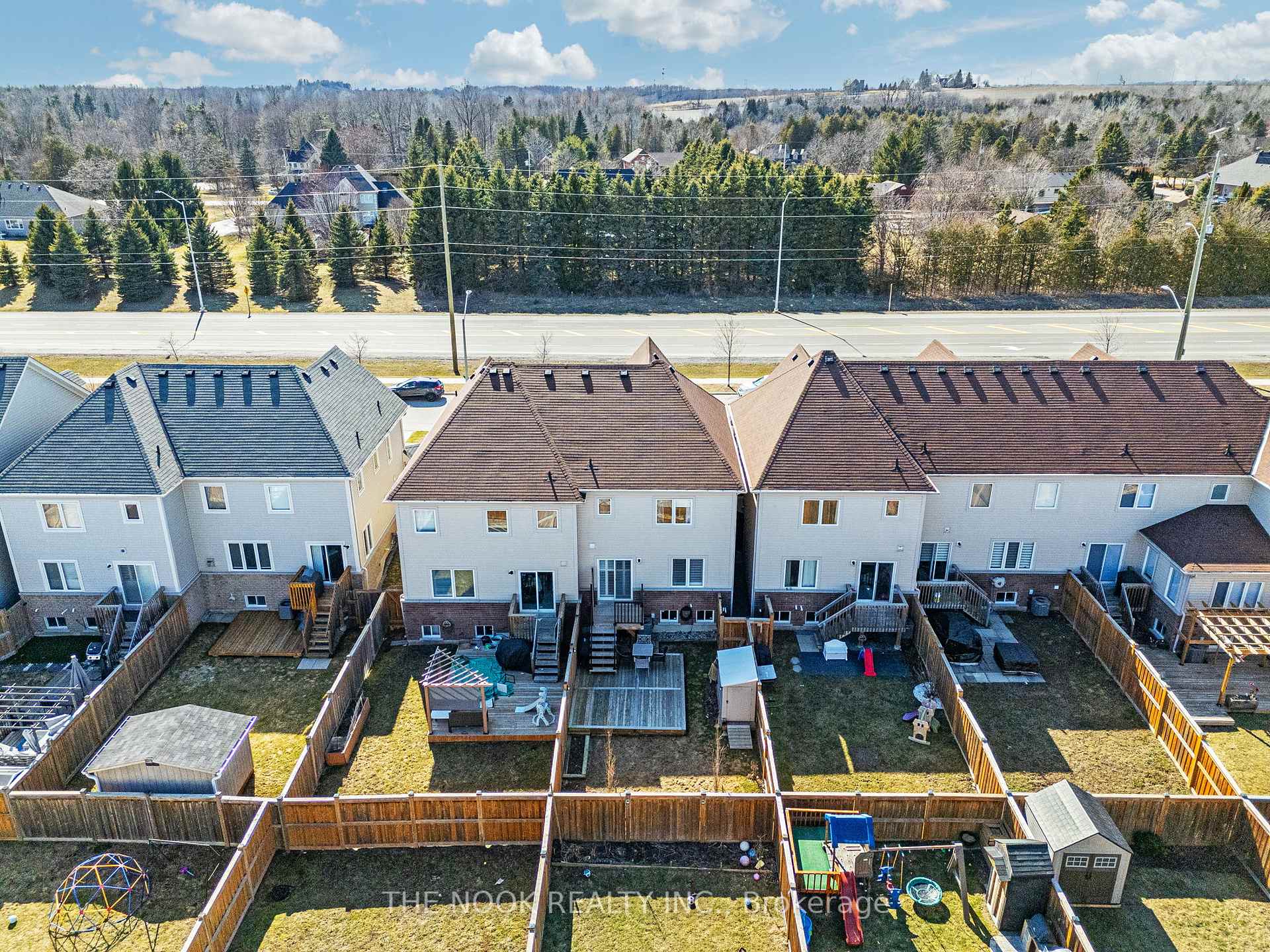 Photo 28 of 92 John Matthew Crescent, Clarington, Bowmanville — HOMEH