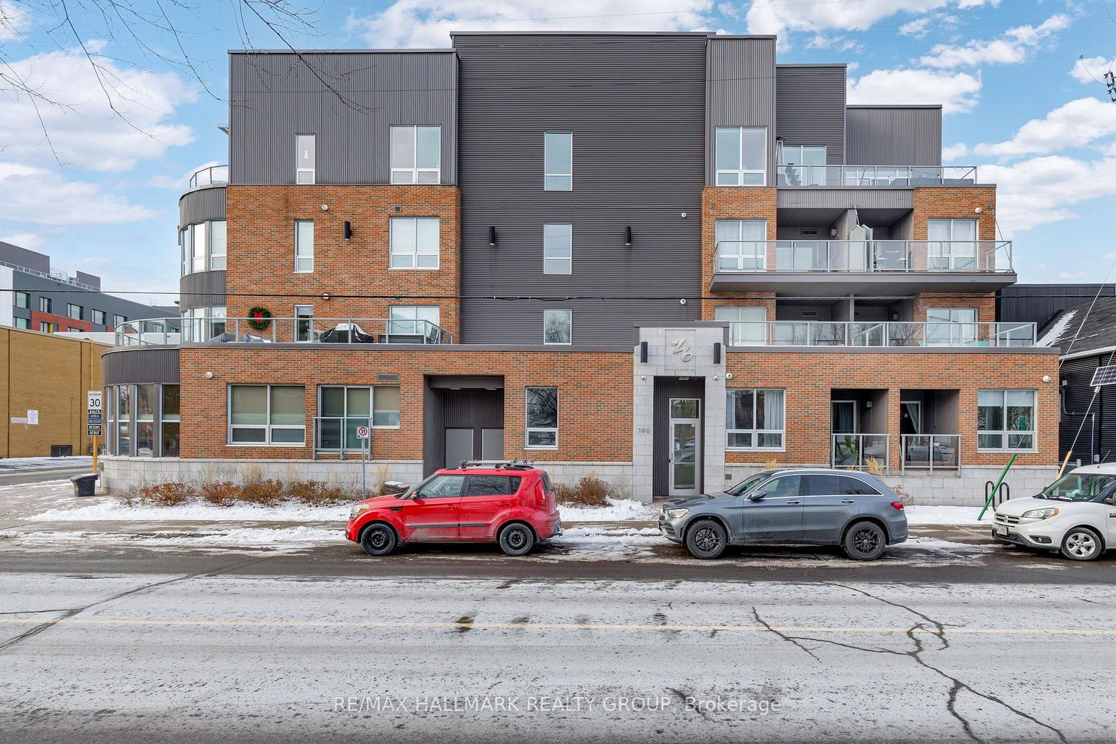 Photo 2 of Unit 106, 390 Booth St, Ottawa, West Centre Town — HOMEH