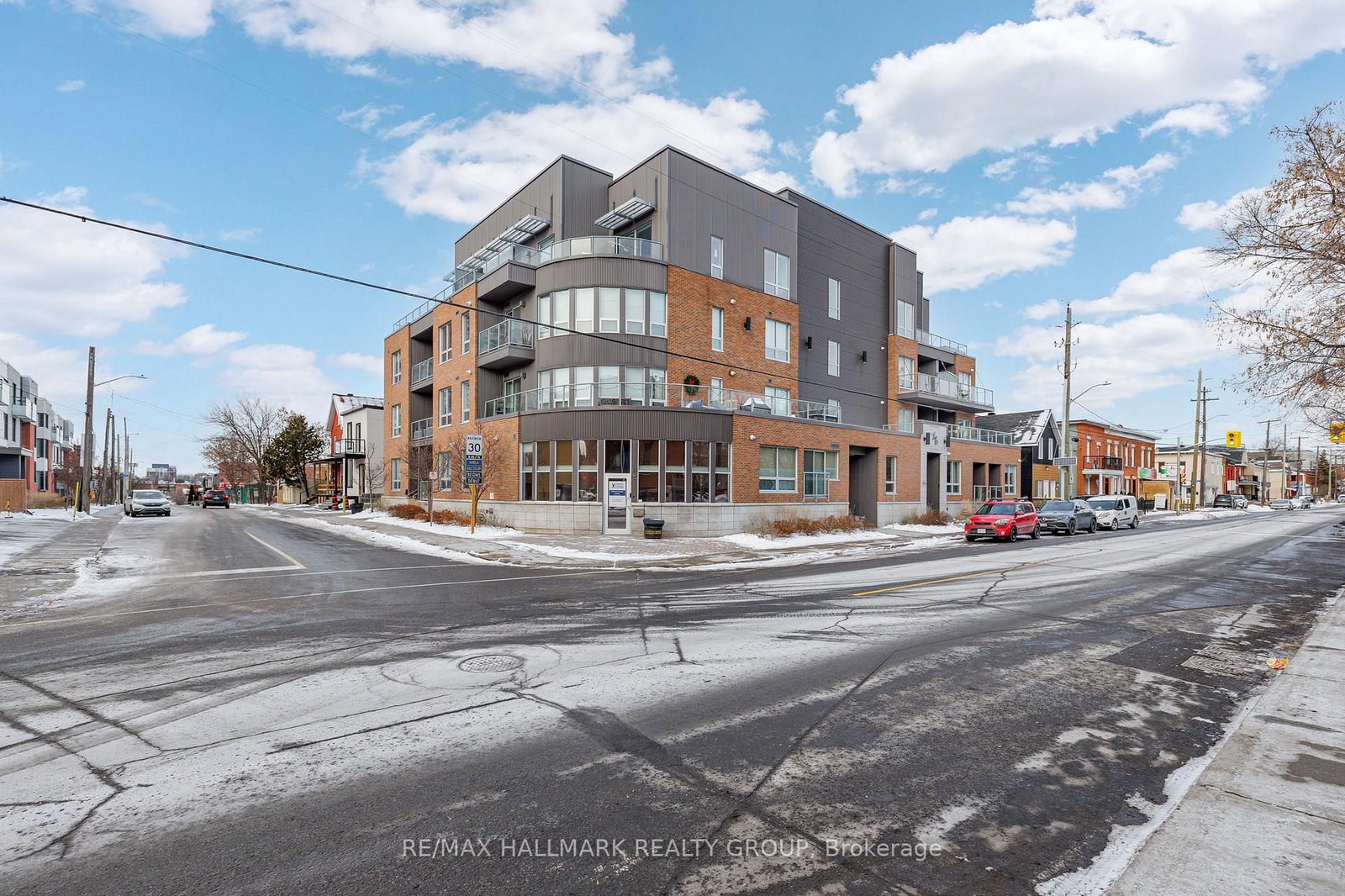 Photo 3 of Unit 106, 390 Booth St, Ottawa, West Centre Town — HOMEH