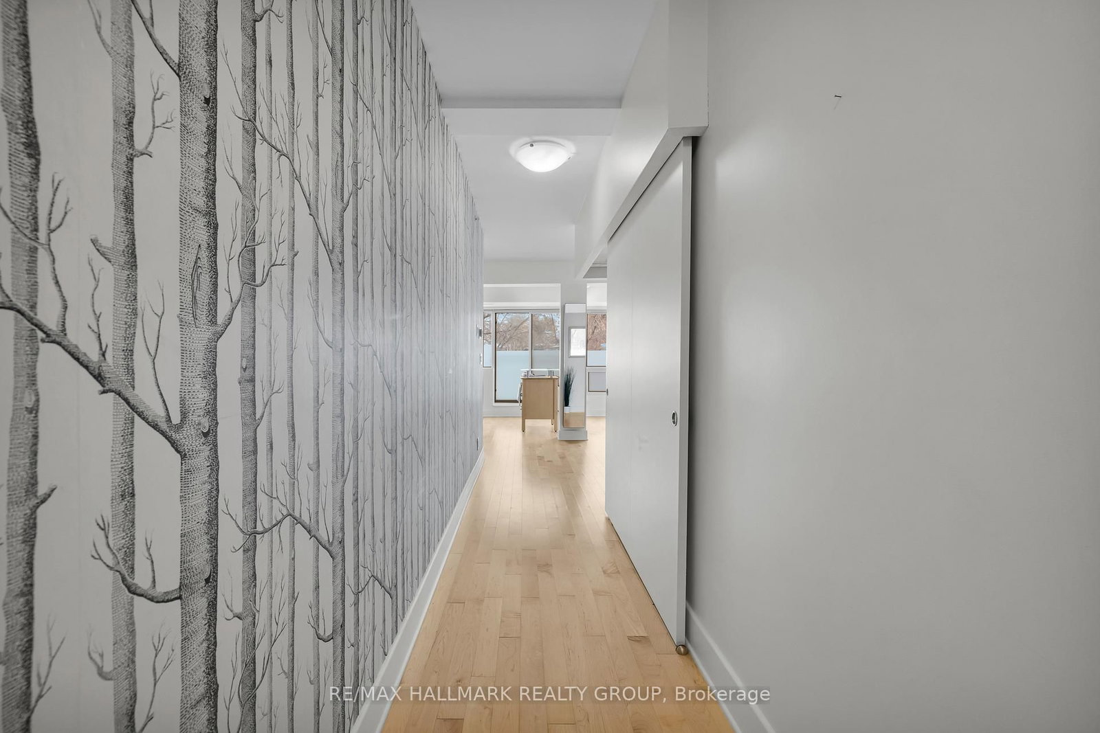 Photo 7 of Unit 106, 390 Booth St, Ottawa, West Centre Town — HOMEH