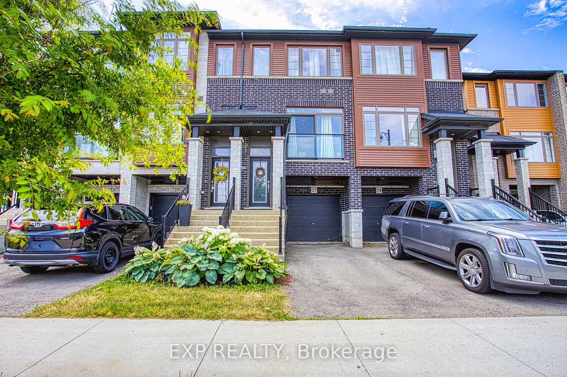Photo 1 of 27 Soho Street, Hamilton, Stoney Creek Mountain — HOMEH