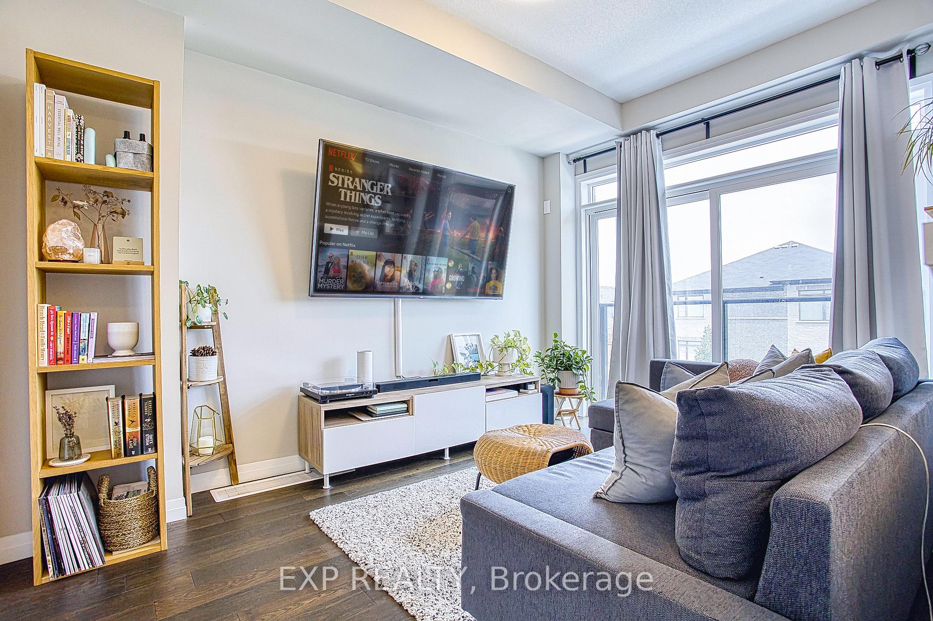Photo 4 of 27 Soho Street, Hamilton, Stoney Creek Mountain — HOMEH