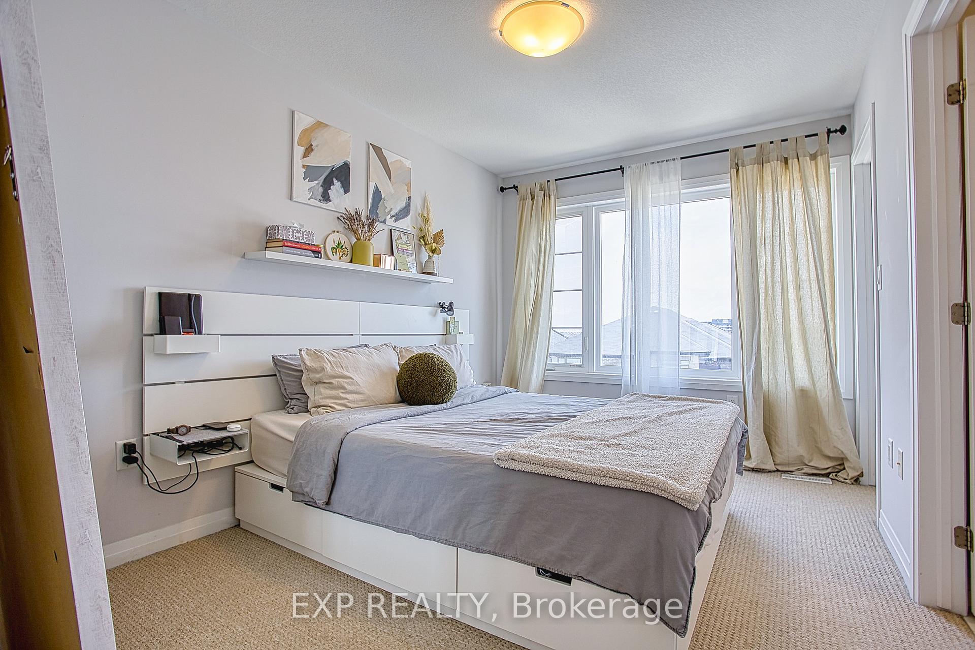 Photo 14 of 27 Soho Street, Hamilton, Stoney Creek Mountain — HOMEH