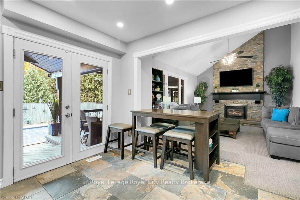 Photo 10 of 11 Tanager Drive, Guelph, Kortright Hills — HOMEH