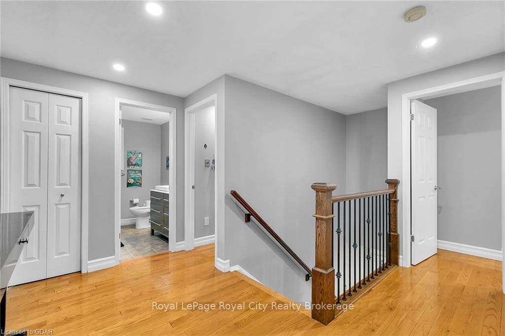 Photo 13 of 11 Tanager Drive, Guelph, Kortright Hills — HOMEH