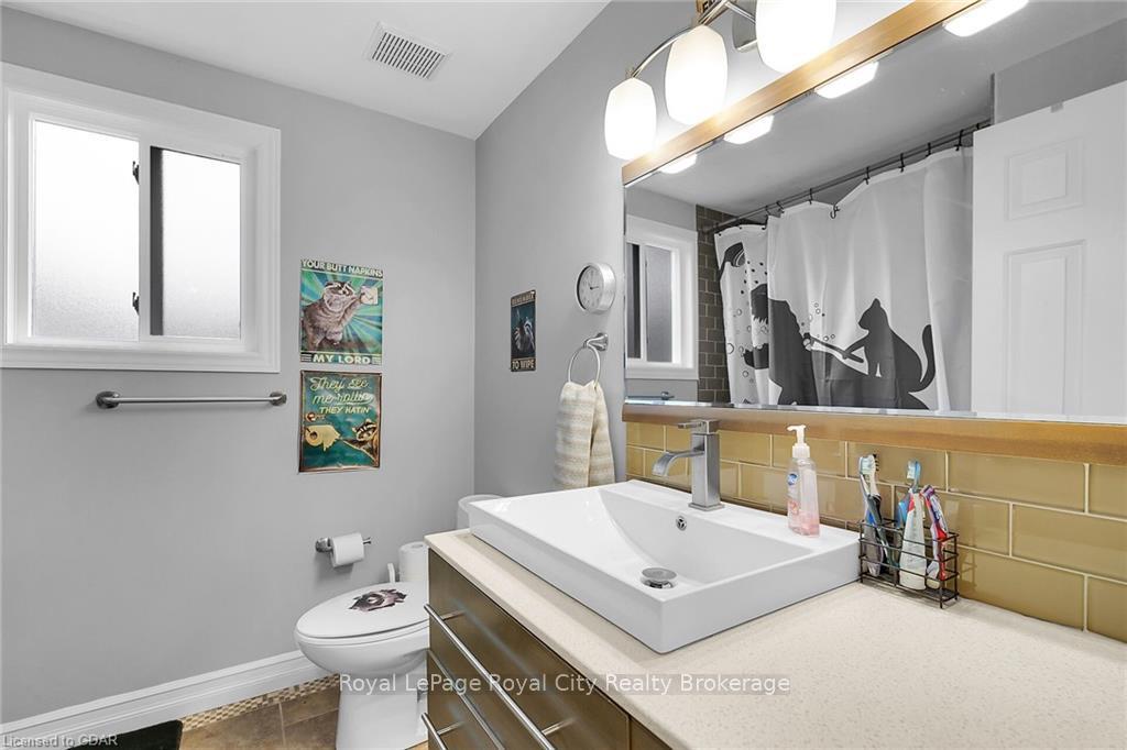 Photo 14 of 11 Tanager Drive, Guelph, Kortright Hills — HOMEH