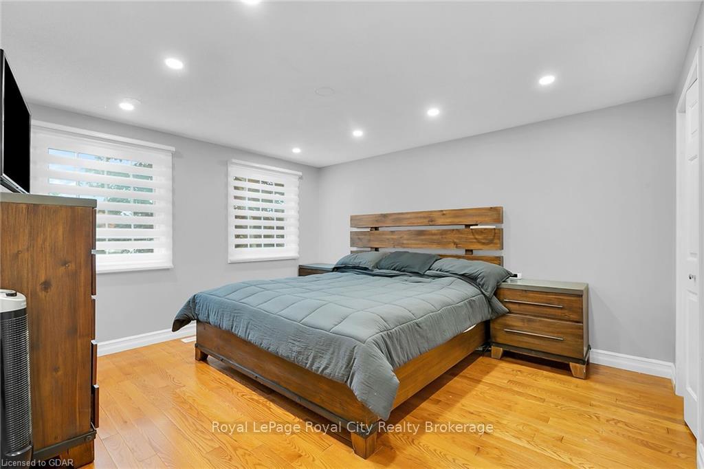 Photo 19 of 11 Tanager Drive, Guelph, Kortright Hills — HOMEH